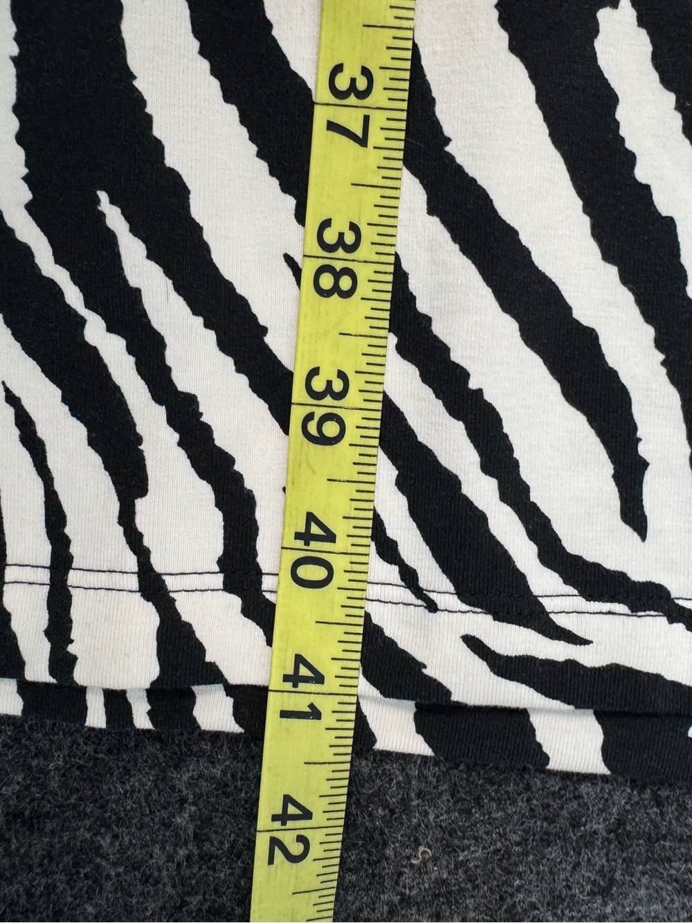 NEW Adidas Animal All Over Dress Small - Picture 6 of 12